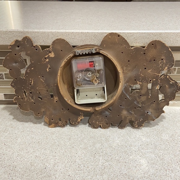 ‼️ SOLD ‼️ Vintage Mushroom Clock - Picture 2 of 6